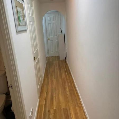 A Cozy Apartment In Barking Barking  Bagian luar foto
