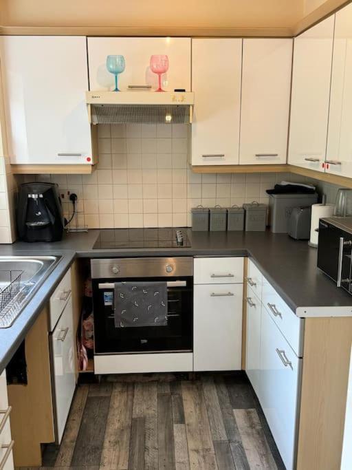 A Cozy Apartment In Barking Barking  Bagian luar foto